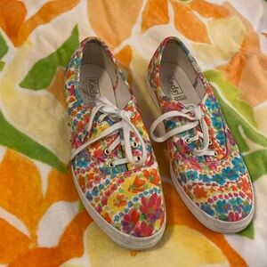 Keds size 7.5 cute floral print used not perfect but perfectly used